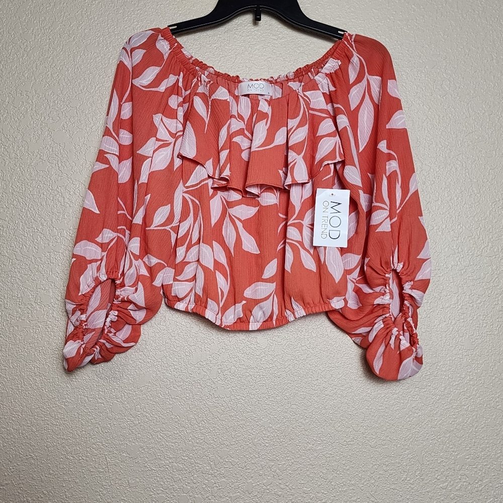 MOD On Trend Coral Leaf Print Bubble Sleeve Top Small